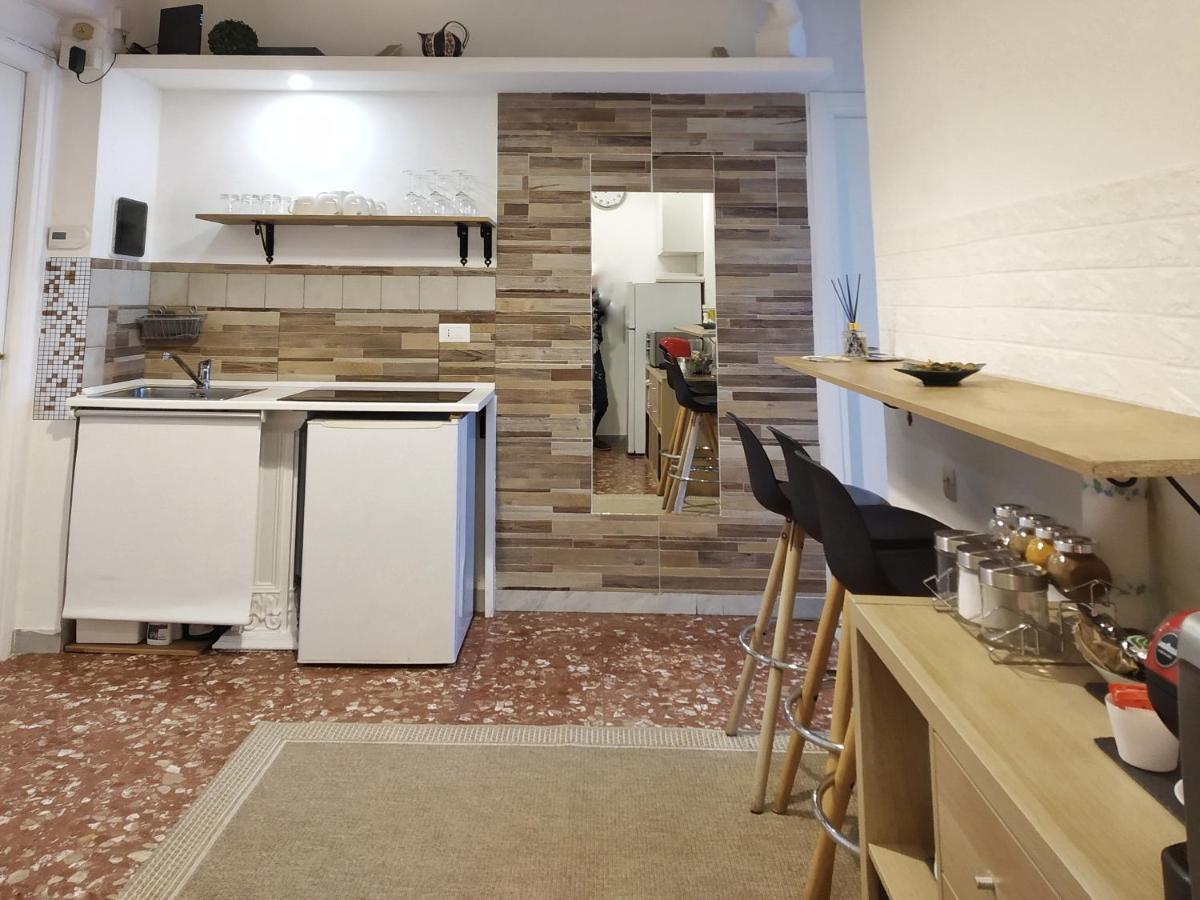 "Vacanze Romane" Stazione Tiburtina, Appartamento Tre Camere Da Letto 5 Posti Letto Exterior photo