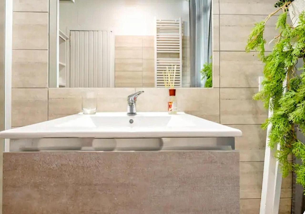 "Vacanze Romane" Stazione Tiburtina, Appartamento Tre Camere Da Letto 5 Posti Letto Exterior photo