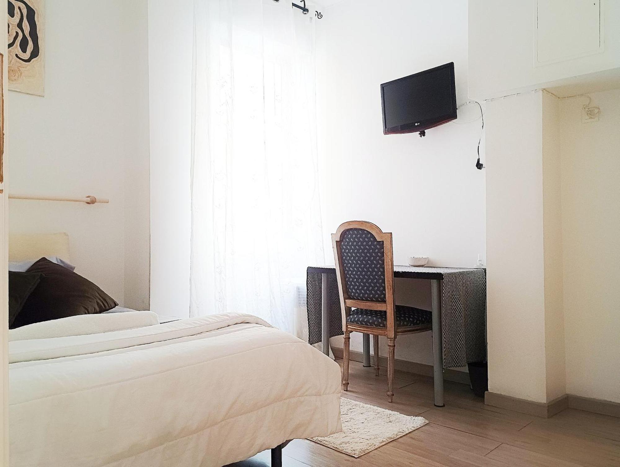 "Vacanze Romane" Stazione Tiburtina, Appartamento Tre Camere Da Letto 5 Posti Letto Exterior photo